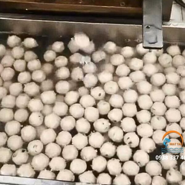 công đoạn sản xuất và chế biến cá viên