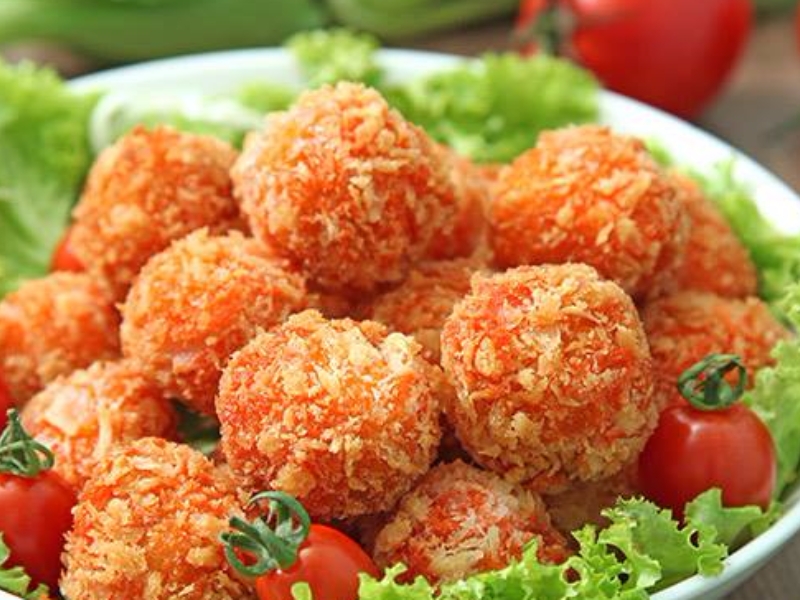 cá viên tẩm bột chiên giòn